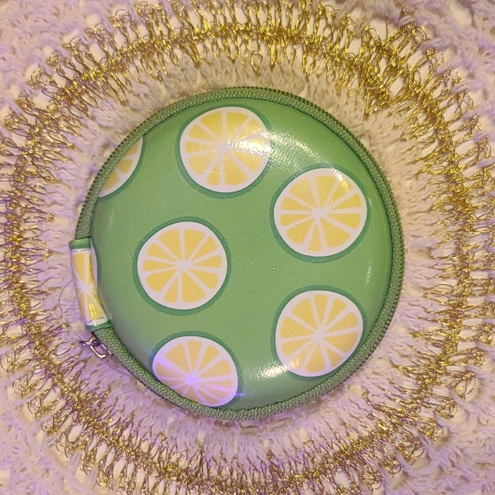 FREE Tech Case/Green Lemon Slice/With $20 Minimum Purchase or Separate Purchase